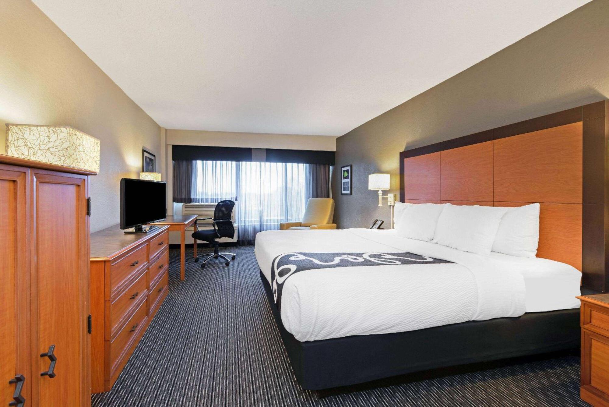 La Quinta By Wyndham New Orleans Airport Hotel Kenner Buitenkant foto