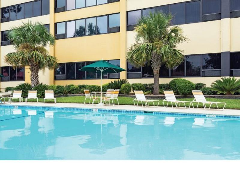 La Quinta By Wyndham New Orleans Airport Hotel Kenner Buitenkant foto